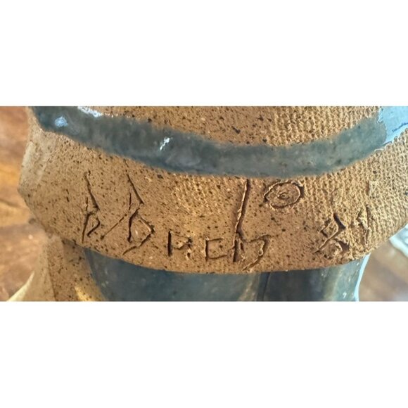 Vtg Studio Pottery Scottish Highland Gnome Carpenter Figurine Signed B Bach 1981 - Picture 3 of 6